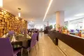 Shop 306 m² in Predazzo, Italy