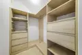 Commercial property 91 m² in Warsaw, Poland