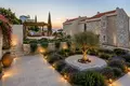 Townhouse 4 bedrooms 295 m² Budva, Montenegro