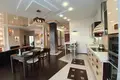 Mieszkanie 2 pokoi 131 m² Odessa, Ukraina