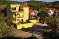 Haus 5 Schlafzimmer 300 m² Lustica, Montenegro