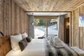 Chalet 5 bedrooms  in Les Allues, France