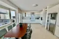 villa de 5 dormitorios 460 m² en Agios Tychonas, Chipre