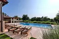 4-Schlafzimmer-Villa 294 m² Stadt Pola, Kroatien