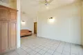 4 bedroom house 44 508 m² West Bay, Honduras