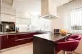 6 bedroom house 280 m² Nin, Croatia
