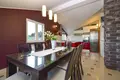 Villa de 7 dormitorios 340 m² Grad Vodice, Croacia