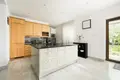 Haus 6 zimmer 268 m² Warschau, Polen