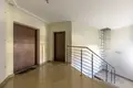 Mieszkanie 3 pokoi 77 m² Warszawa, Polska