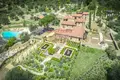 Propiedad comercial 782 m² en Seggiano, Italia