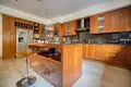 Вилла 6 спален 570 м² Тала, Кипр
