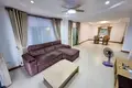 Haus 4 Schlafzimmer  Pattaya, Thailand