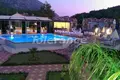 Mieszkanie 2 pokoi 95 m² Ölüdeniz, Turcja