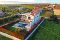 Haus 5 zimmer 285 m² Rogovici, Kroatien