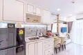 Complexe résidentiel Residential complex with a swimming pool and restaurants, 1 minute away from Jomtien Beach, Pattaya, Thailand