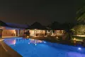 Villa de 4 dormitorios 750 m² Si Sunthon, Tailandia