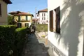 Mieszkanie 3 pokoi 184 m² Stresa, Włochy
