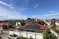 Hütte Kuća 200 m² na Prodaju – Gornja Gorica, Podgorica