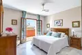 5 bedroom house 246 m² Dos Hermanas, Spain