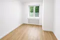 Коммерческое помещение 4 комнаты 93 м² в Варшаве, Польша