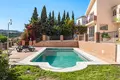 Haus 4 Schlafzimmer 356 m² Dos Hermanas, Spanien