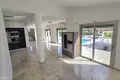 villa de 5 dormitorios 245 m² en Paramytha, Chipre
