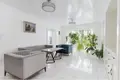 Дом 7 комнат 434 м² в Варшаве, Польша