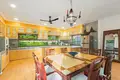 5-Schlafzimmer-Villa 450 m² Chalong, Thailand