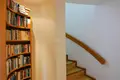 Вилла 3 спальни 260 м² Ви Чит, Таиланд