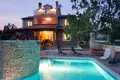 villa de 5 dormitorios 240 m² Roviño, Croacia