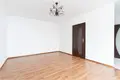 Commercial property 53 m² in Warsaw, Poland