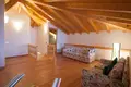 5-Zimmer-Villa 170 m² Como, Italien