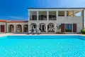 Villa de tres dormitorios 250 m² Grad Porec, Croacia