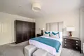 2 bedroom apartment 76 m² in London, United Kingdom