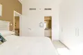 Mieszkanie 2 pokoi 1 070 m² Dubaj, Emiraty Arabskie