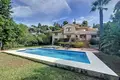 Haus 5 Schlafzimmer 345 m² Dos Hermanas, Spanien