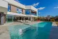 Haus 3 Schlafzimmer 415 m² Malaga, Spanien