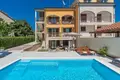 Hotel 330 m² en Grad Porec, Croacia