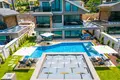 Dom 3 pokoi 254 m² Ölüdeniz, Turcja