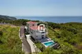 5 bedroom house 318 m² Petrovac, Montenegro