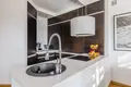 Mieszkanie 3 pokoi 77 m² Warszawa, Polska