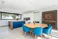 Haus 4 Schlafzimmer 243 m² Dos Hermanas, Spanien