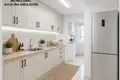 Mieszkanie 3 pokoi 135 m² Fuengirola, Hiszpania