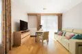 Commercial property 54 m² in Warsaw, Poland