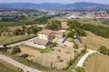Propiedad comercial 982 m² en Poppi, Italia