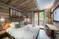 Chalet 6 bedrooms  in Les Allues, France