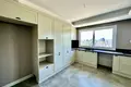 Многоуровневые квартиры 6 комнат 280 м² Средиземноморский регион, Турция