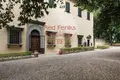 Propiedad comercial 2 200 m² en Florencia, Italia