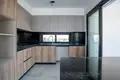 Mieszkanie 4 pokoi 198 m² Limassol, Cypr