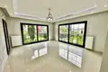 5 bedroom villa 225 m² Mezitli, Turkey